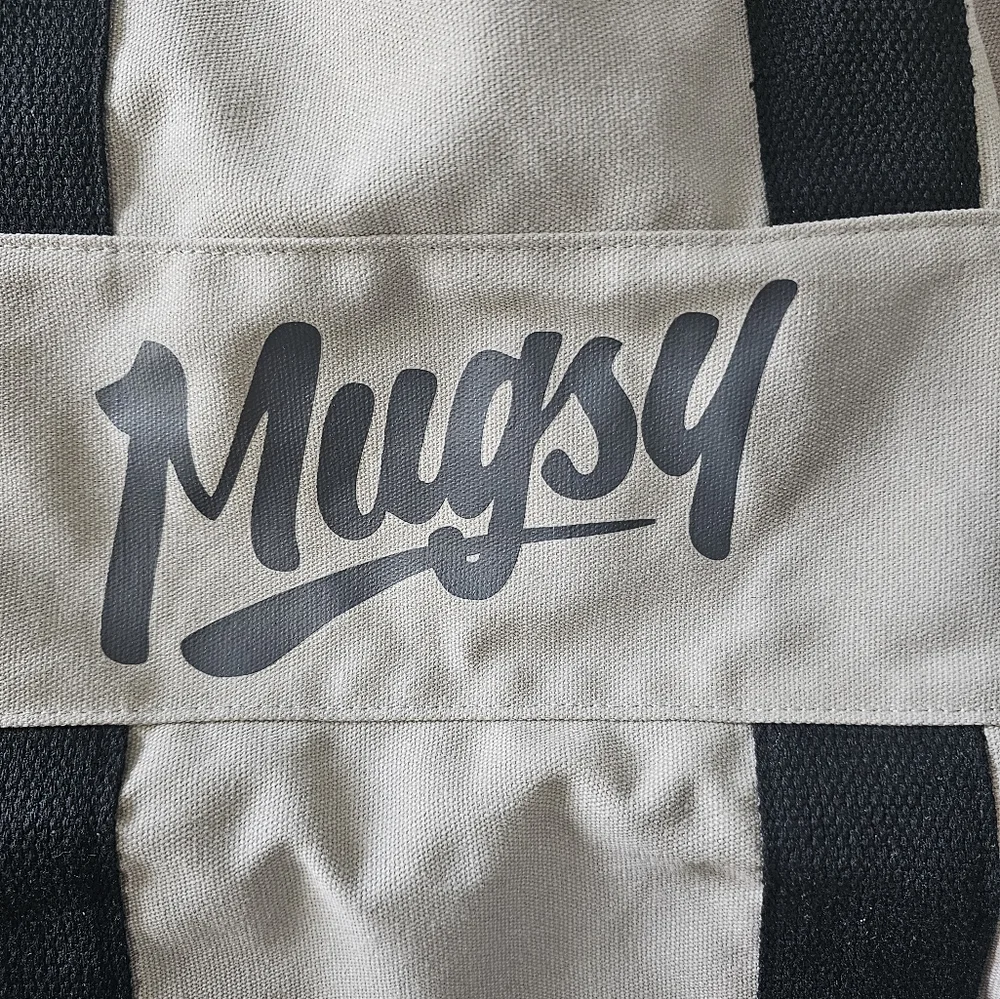 NWOT MUGSY Men's Gray/Black Canvas2 Duffle, Travel, Gym Bag